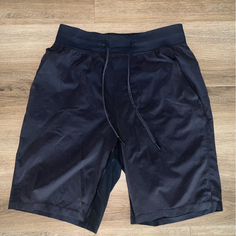 lululemon athletica Men's Black Athletic Shorts